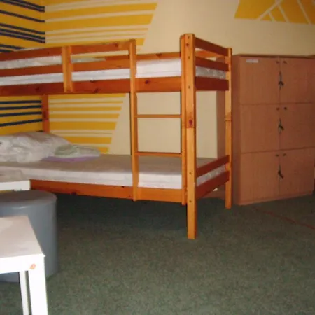 Old Town Hostel *