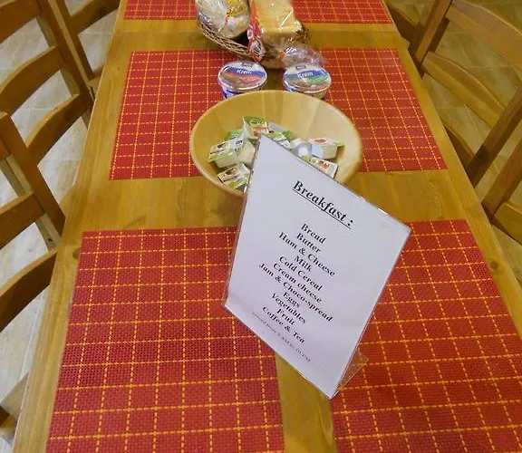 بيت شباب Old Town